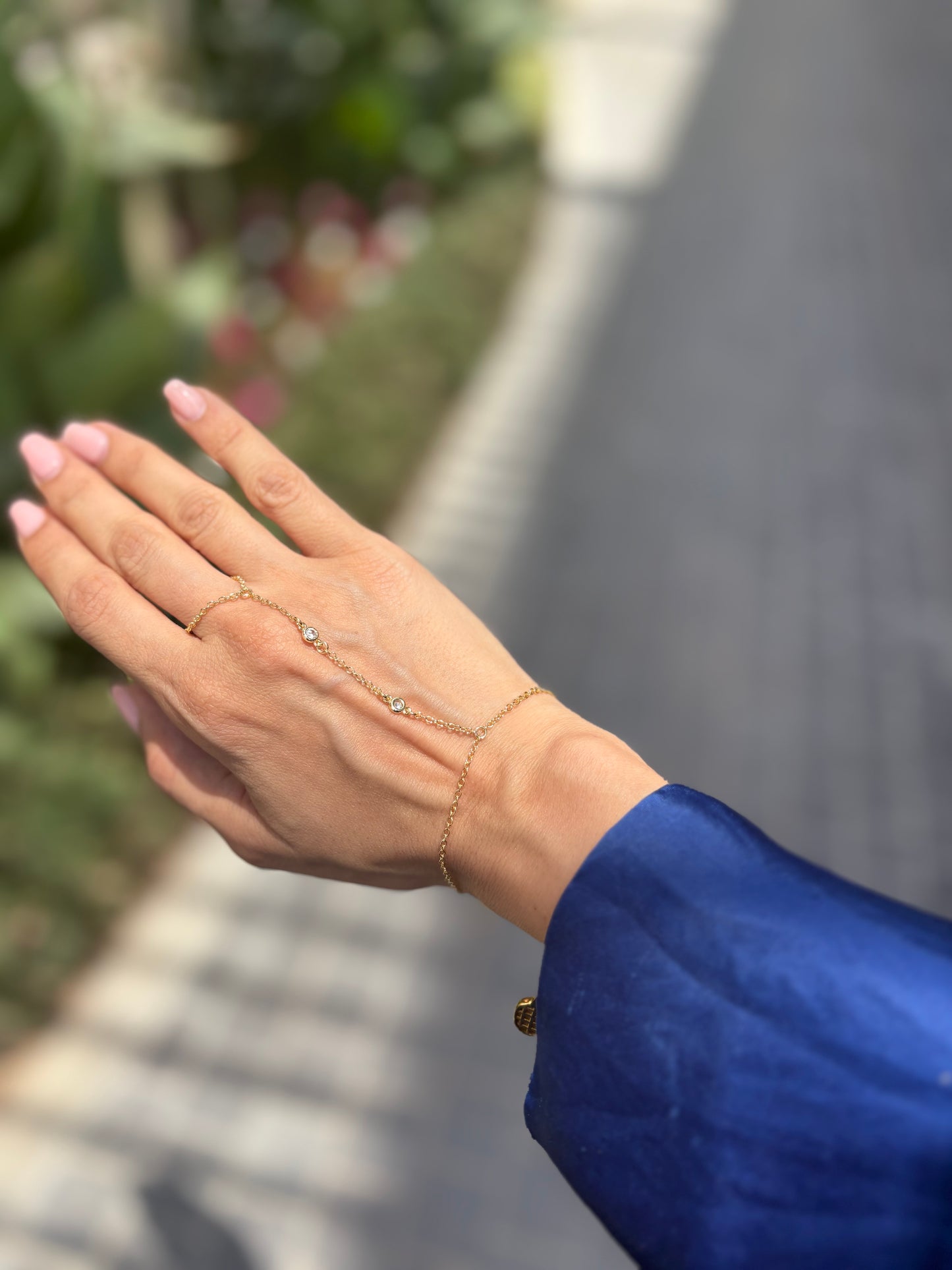 Golden Hand chain (2 stones)