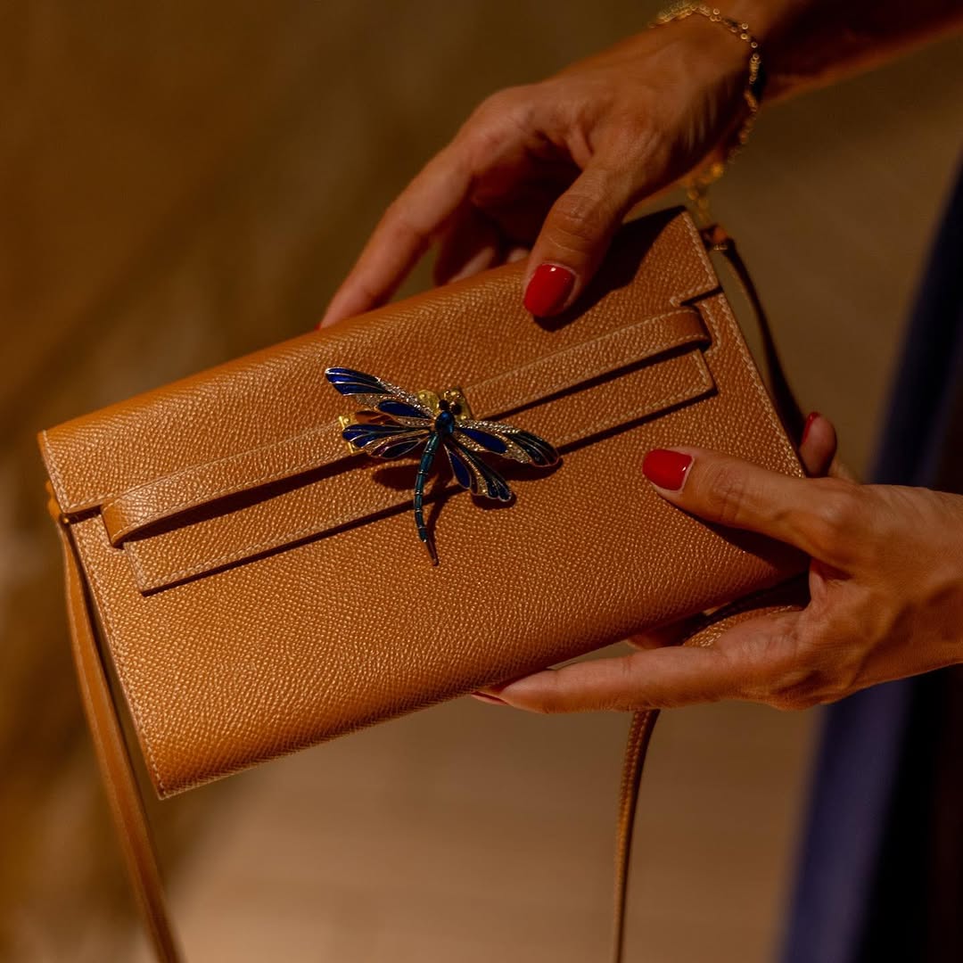 Available at the website (link in bio)!✨📸- @malknaan_.jpg__PID:49d1519d-0089-480a-84d1-bb8df0446075